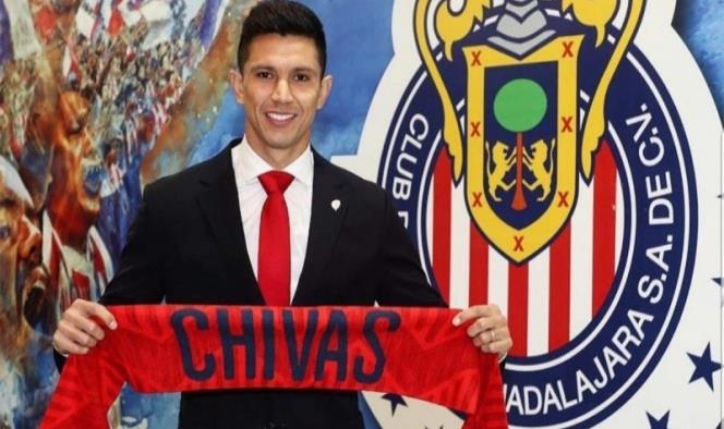 Jesús Molina ya es jugador de Chivas