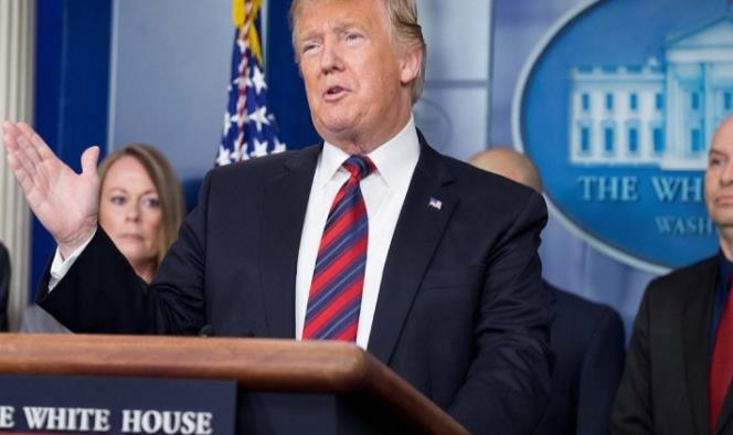 Trump se defiende ante rumores de referéndum para destituirlo