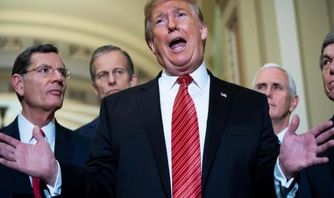 Trump hace berrinche con demócratas por dinero para el muro