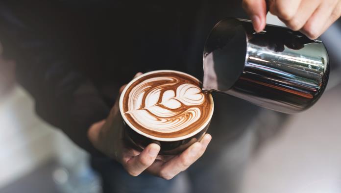 ¿Cuántas tazas de café tomar para evitar infartos? Te decimos