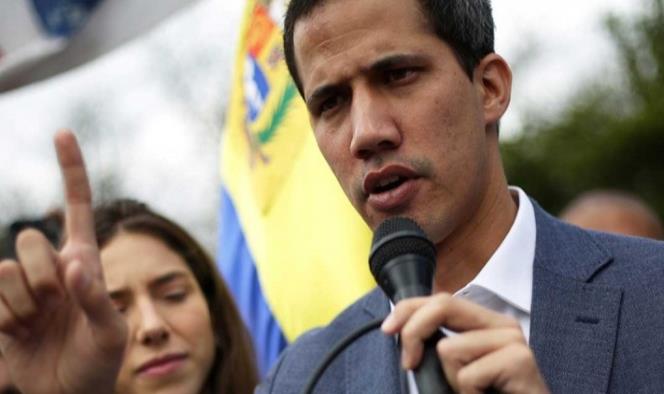 Guaidó ofrece diálogo a funcionarios de Maduro