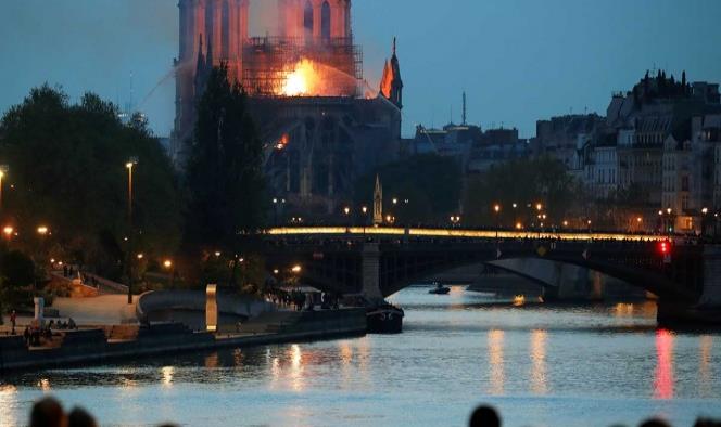 ‘Incendio en Notre Dame, una desgracia para el arte…’: López Obrador