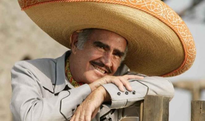 Vicente Fernández rechaza trasplante de hígado; temía que fuera de un gay
