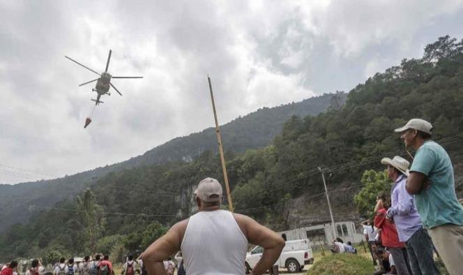 Se desploma helicóptero de la Semar; combatía incendio forestal