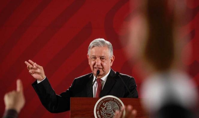 Celebra López Obrador tranquilidad en jornada electoral