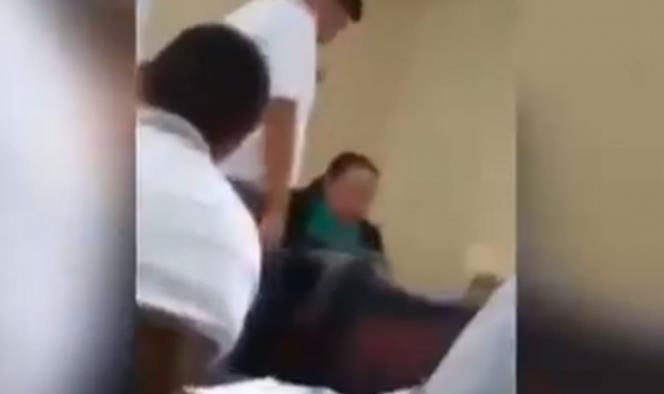 ‘Cállate o te mato cabrón’, así amenazó maestra a alumno en Tamaulipas