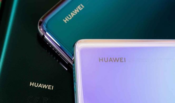 Usuarios de Huawei no podrán preinstalar Whats, Instagram ni Facebook