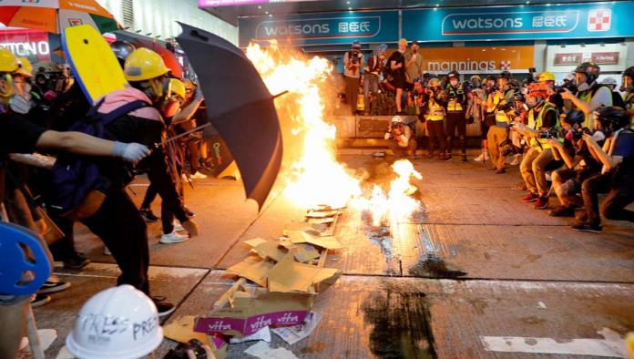 Nueva jornada de disturbios en Hong Kong por protestas