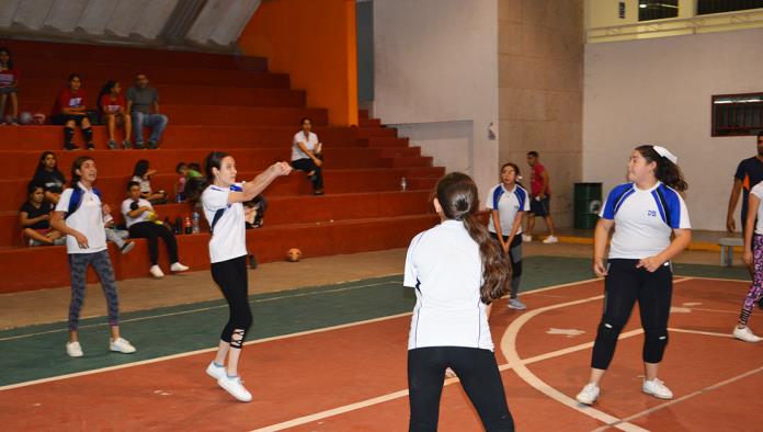 Don Bosco vuelve a tropezar en el voleibol