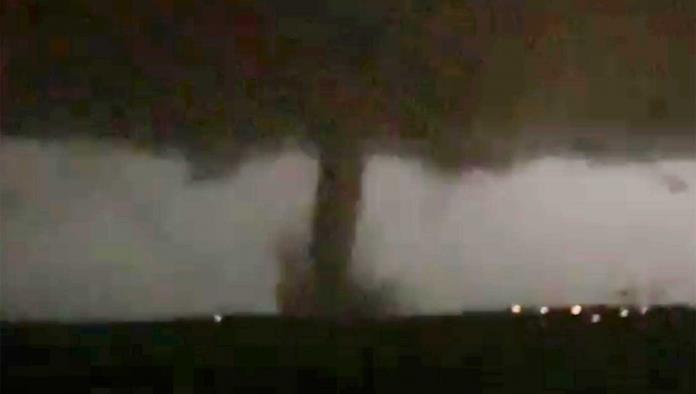 Tornado causa graves daños en Dallas