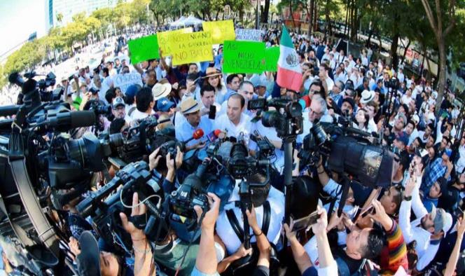 Garantiza López Obrador derecho de la oposición a protestar