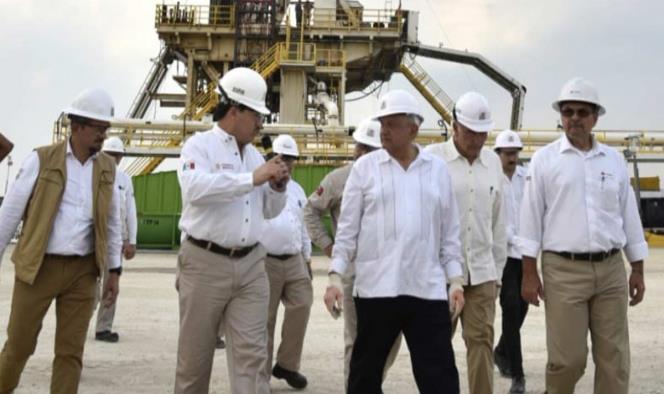 Pemex descubre yacimiento gigante de petróleo en Tabasco