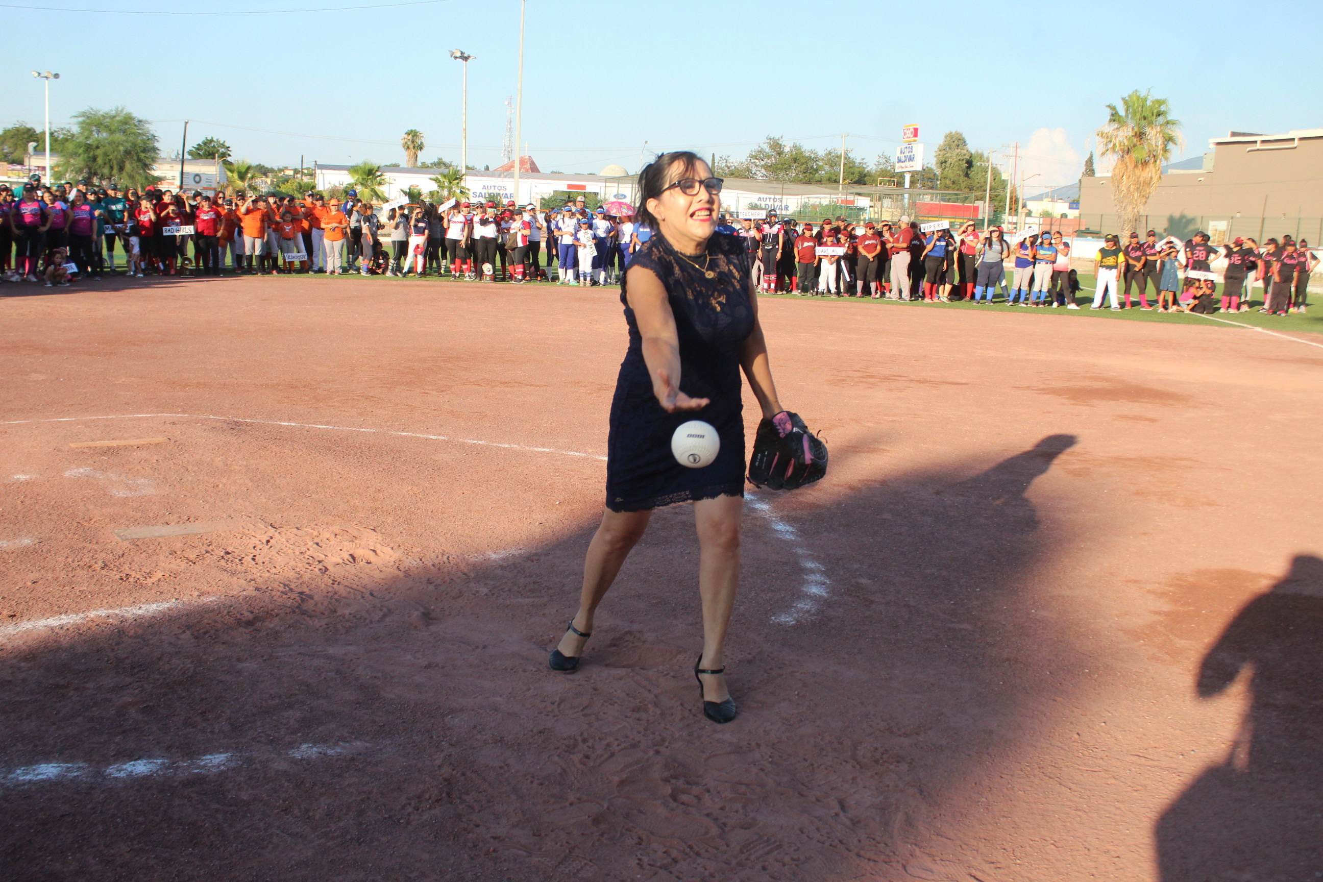 Inauguran la liga municipal femenil