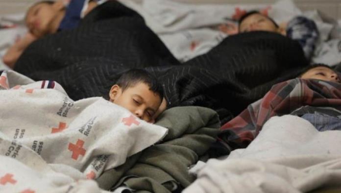 EU reúne a 57 niños con sus padres migrantes; deja 46 en espera