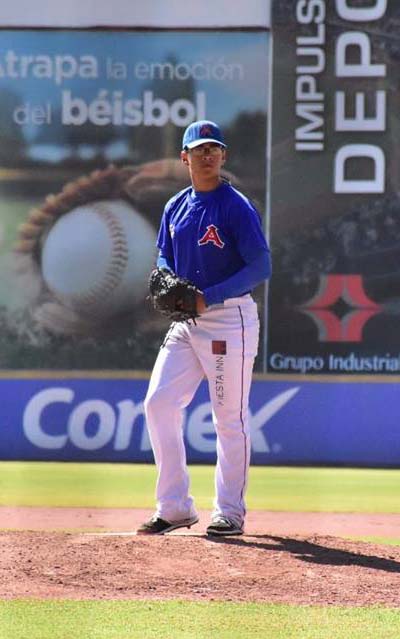 Tadeo Benítez lucha por su sueño en el beisbol