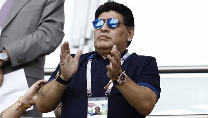 Maradona llama ladrón y drogadicto a su sobrino en programa de televisión