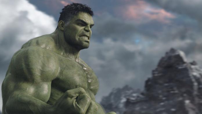 El actor que interpreta a Hulk es despedido por revelar el título de Los Vengadores 4