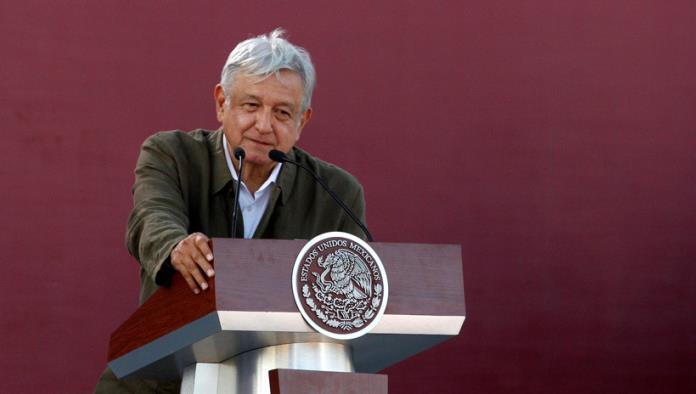 Las medidas de apoyo de López Obrador a los pobres generan polémica en México