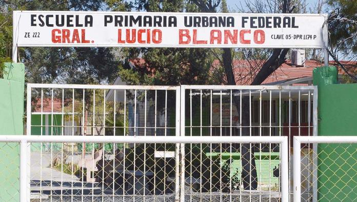 Protestan desvíos en escuela Lucio Blanco
