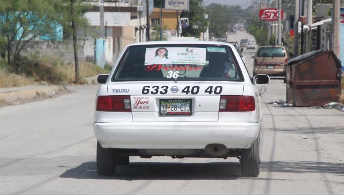 Apoyan taxistas a Lulú Kamar