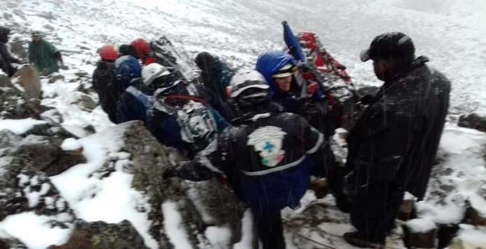 Alpinista muere en Pico de Orizaba; 2 excursionistas fueron rescatados