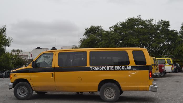 Advierten sobrecupo en transporte escolar y nadie dice nada