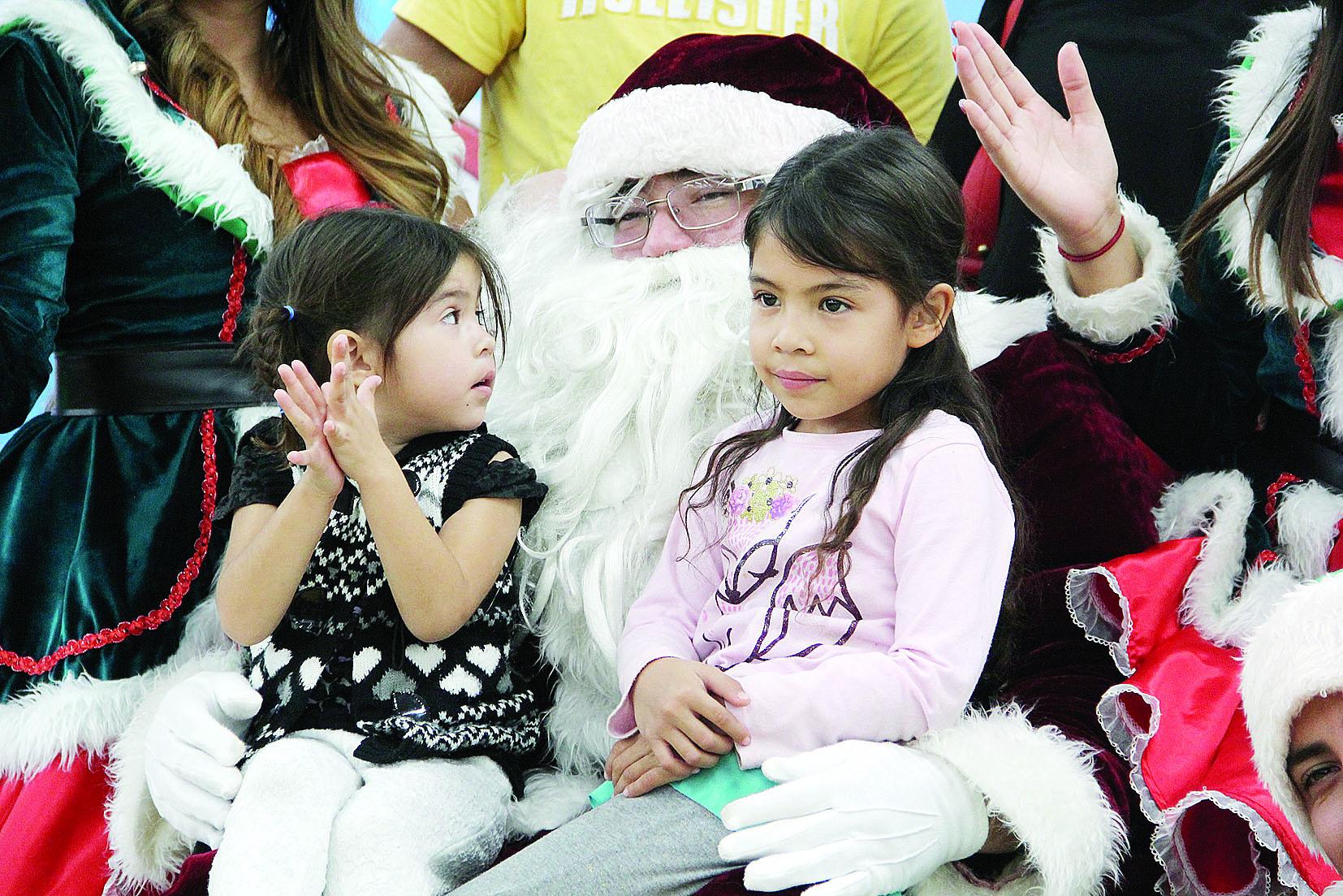 Disfrutan a Santa en Gutiérrez Industrial