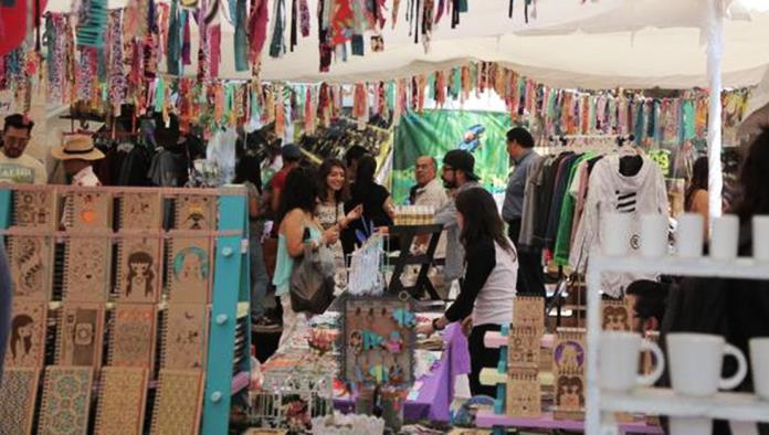En puerta el Bazar Manos Mexicanas