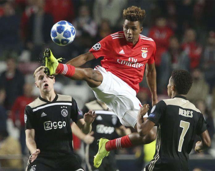 Ajax rescata el empate ante Benfica