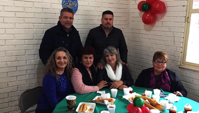 Reparten el pan y la sal pacientes de la UBR-Allende con el alcalde Antero Alvarado