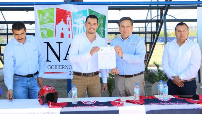 Presenta Alcalde de Nava equipo de beisbol “Carboneros de Nava”