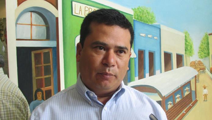 Promete Reyes Flores gestionar demandas del alcalde de Allende