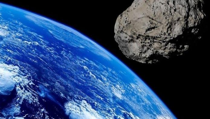 Un gigantesco asteroide en forma de hipopótamo se acerca a la Tierra
