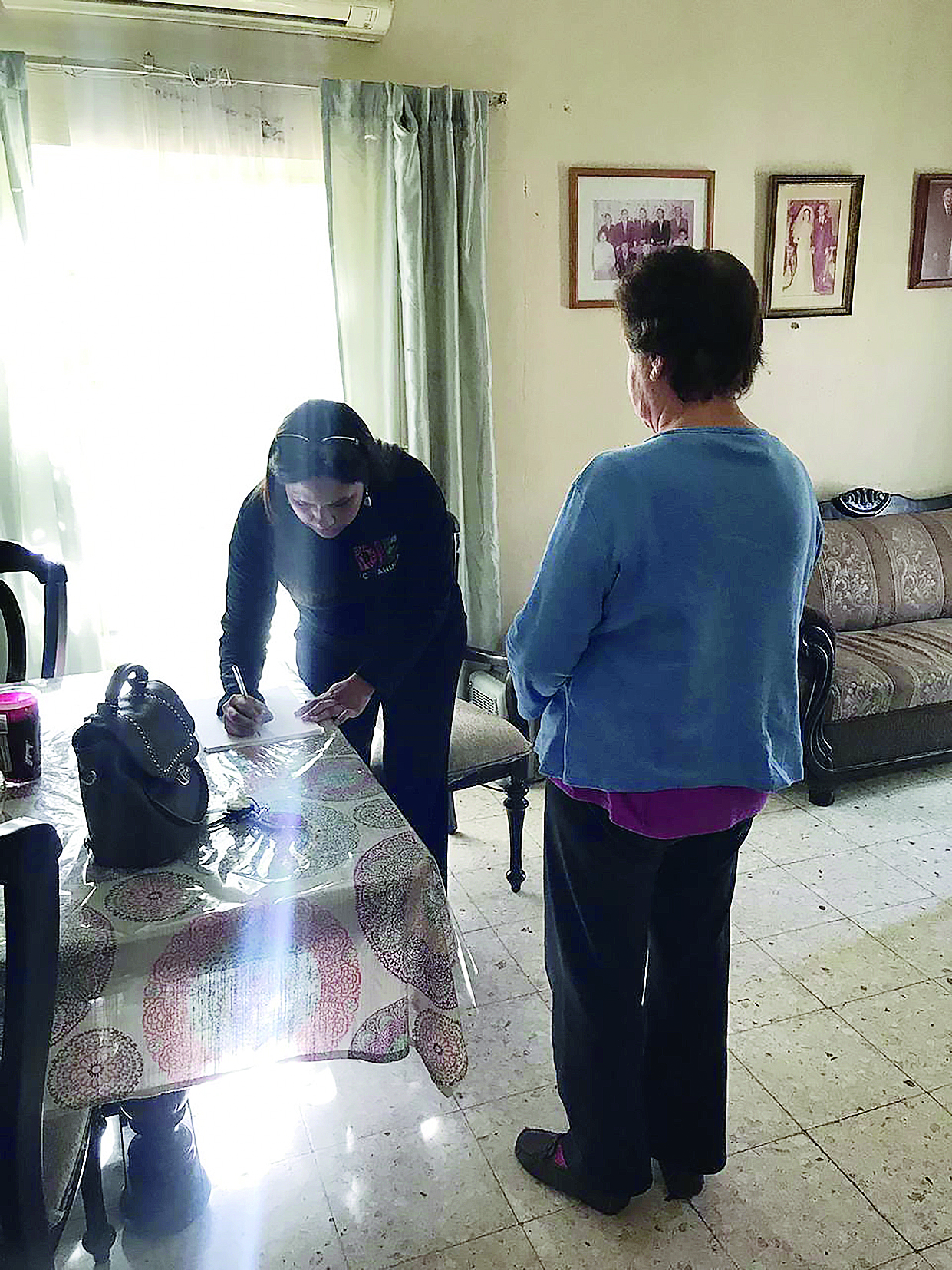 Brindan atención psicológica a familias de Villa Unión