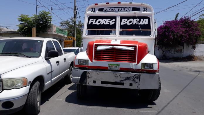 Choca camión de Flores Borja