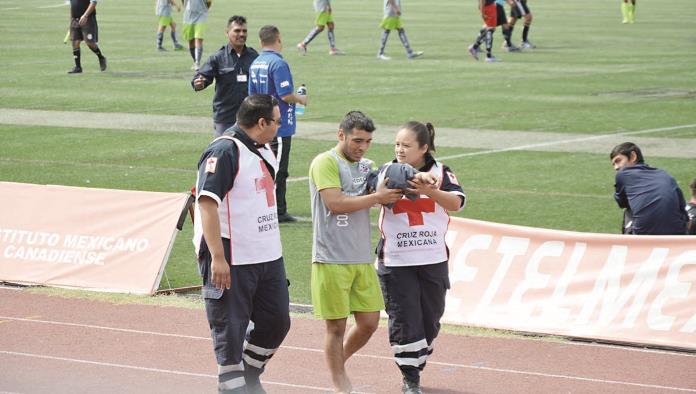 Jugaba por la Copa Telmex; Se rompe brazo al hacer ‘chilena’
