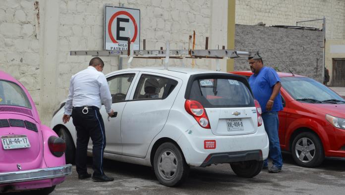 Empleados del Dish Se ‘amachan’ a entrar a casa ajena