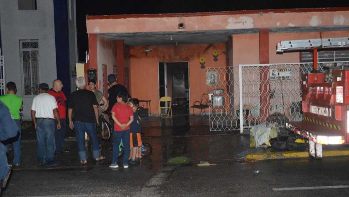 Veladora provoca incendio en hogar