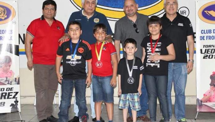 Realizan torneo de Ajedrez ‘Club de Leones’