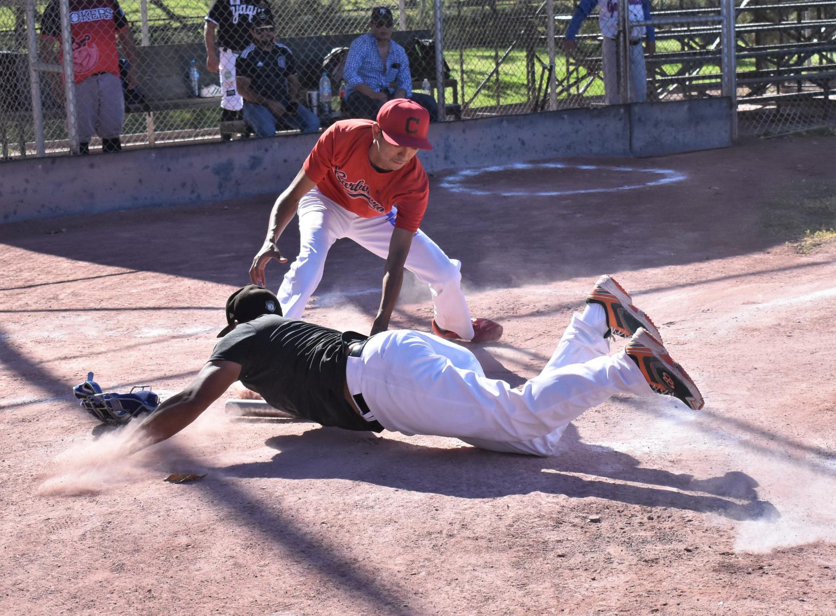 Equipo Estancias, soberanos del  Softbol Xochipilli