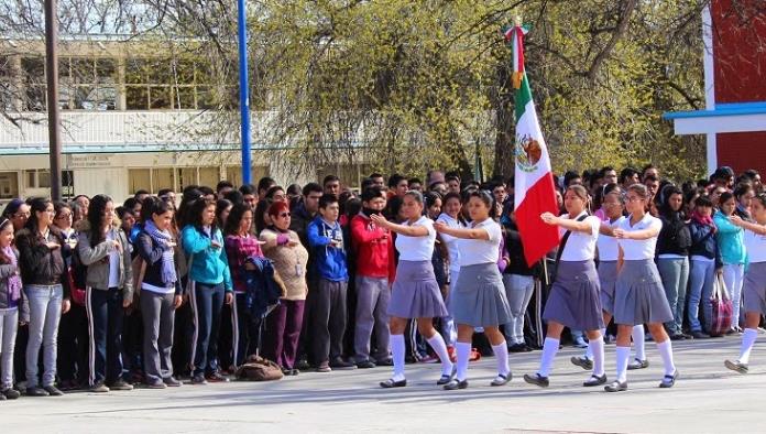 Aspirantes a ingresar al Cbtis 20; Listos para examen