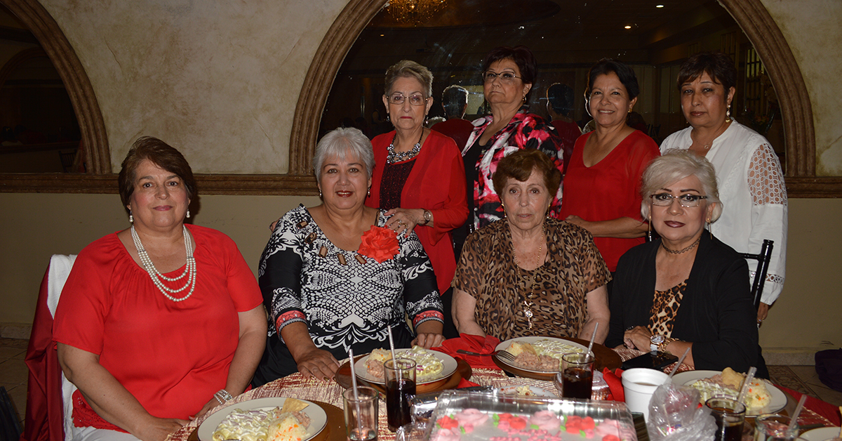 El Club de Damas Amistad Festeja el Día de las Madres