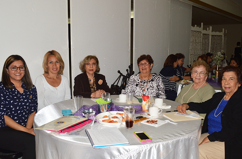 Reunión del comité damas Leonas