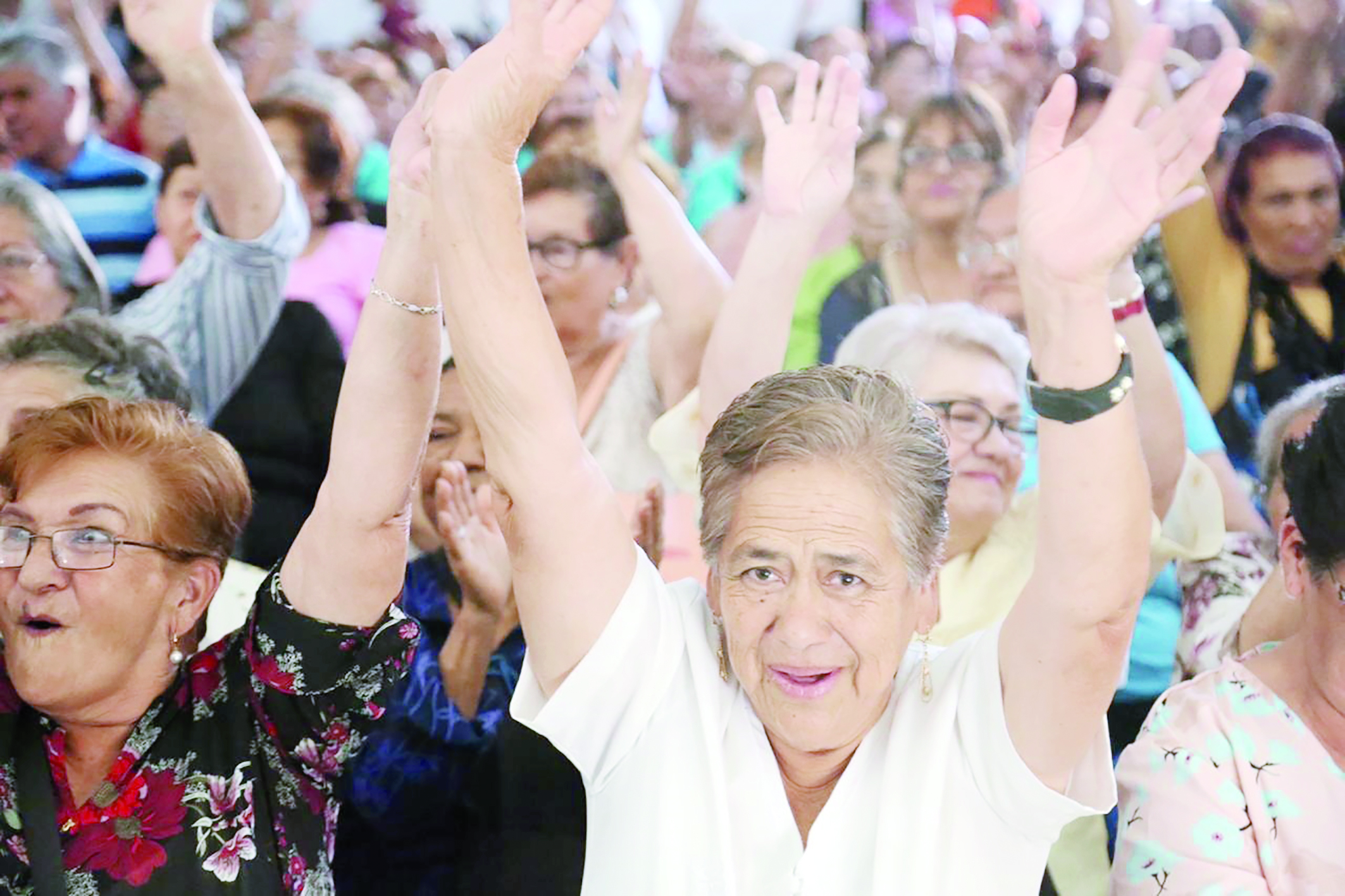Festeja DIF a mamás del programa Adultos Mayores en Plenitud