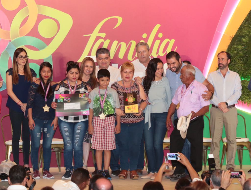 Premia Coahuila a ‘Familias Fuertes’
