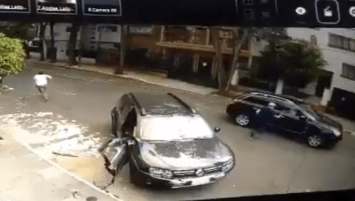 Valiente conductor frustra intento de secuestro