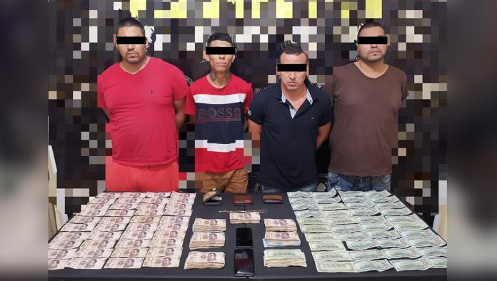 Presos ex policías por robar más de $500 mil