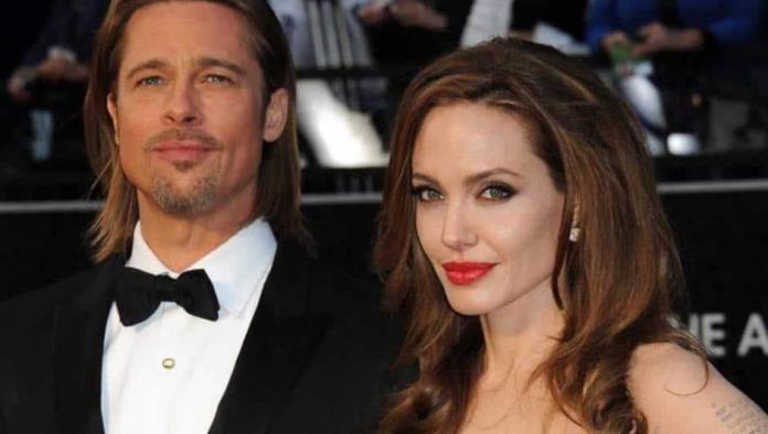 Pitt y Jolie están oficialmente solteros