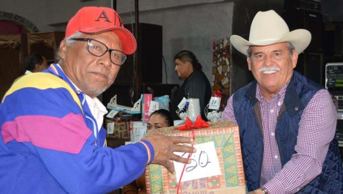 Celebra Lencho a pensionados