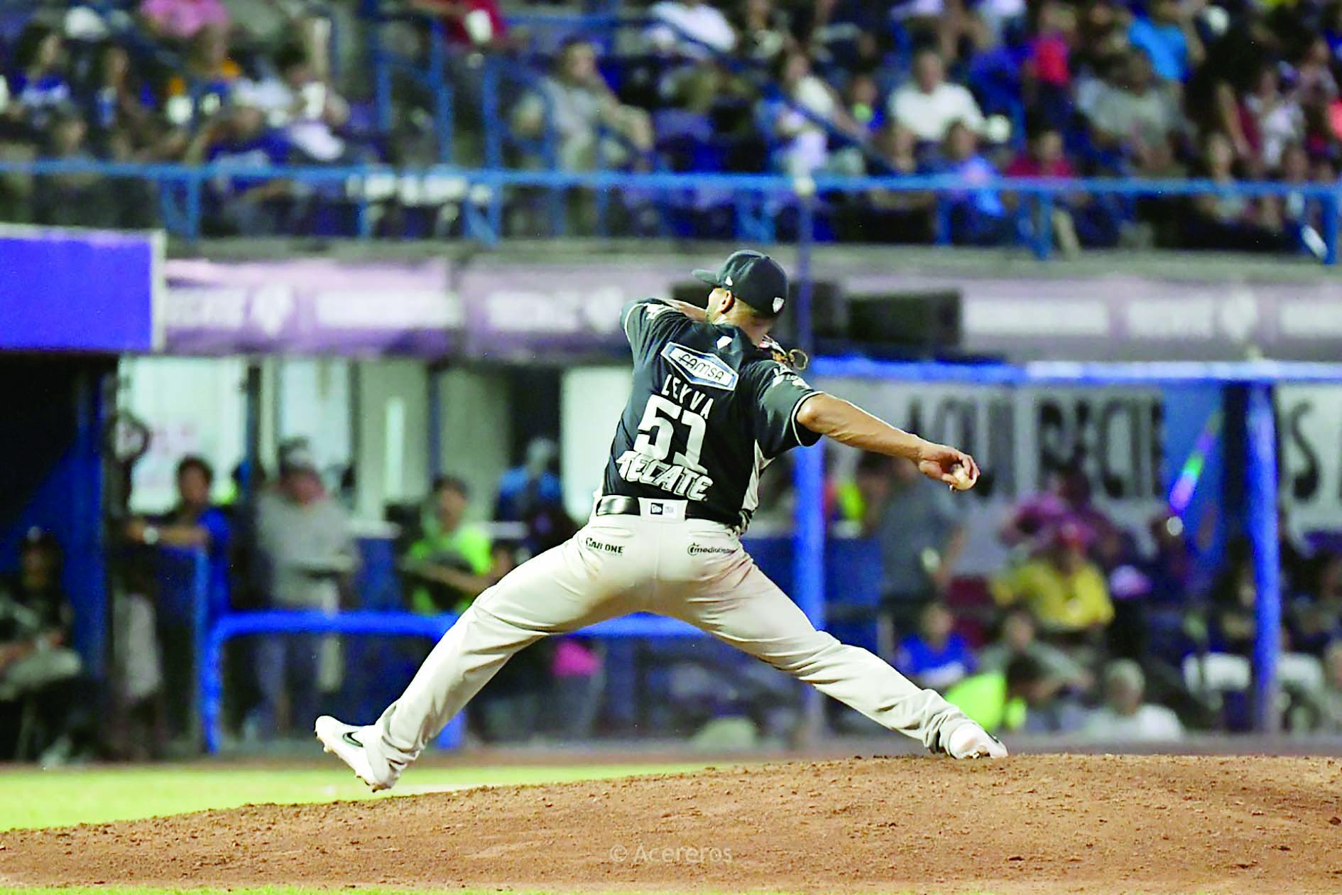 Sultanes se lleva el primer juego